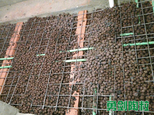卫生间回填陶粒1